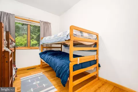 Bedroom - 2895 Turkey Neck Rd, Swanton, MD 21561 photo 2 of 10