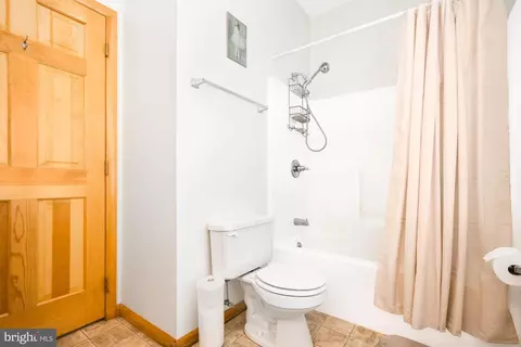 Bath - 2895 Turkey Neck Rd, Swanton, MD 21561 photo 1 of 5