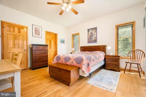 Bedroom - 2895 Turkey Neck Rd, Swanton, MD 21561 photo 8 of 10