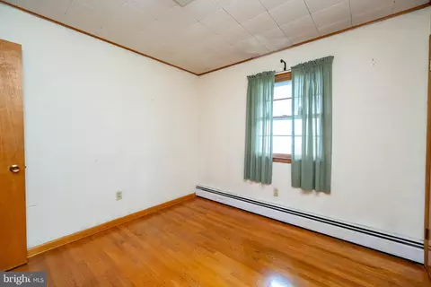 723 E Oak St, Oakland, MD 21550 photo 17