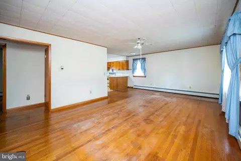 723 E Oak St, Oakland, MD 21550 photo 11