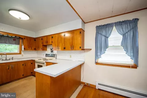 723 E Oak St, Oakland, MD 21550 photo 7
