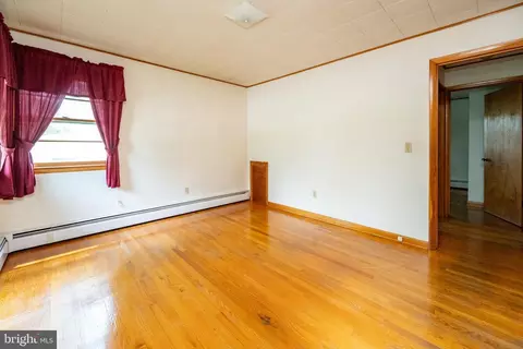 723 E Oak St, Oakland, MD 21550 photo 25