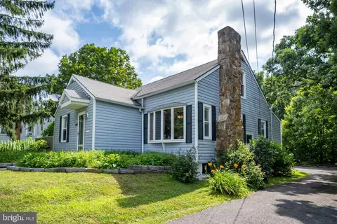 648 S 3rd St, Oakland, MD 21550