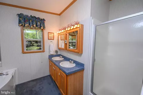 Bath - 332 High Point Dr, Swanton, MD 21561 photo 1 of 3