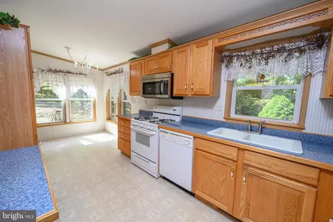 Kitchen - 332 High Point Dr, Swanton, MD 21561 photo 2 of 3