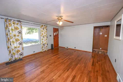 5202 Hutton Rd, Oakland, MD 21550 photo 5
