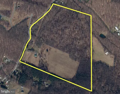 2360 Garrett Rd, Oakland, MD 21550
