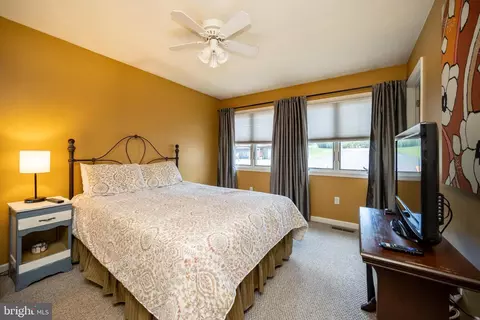Bedroom - 257 Marsh Hill Rd #37, Mc Henry, MD 21541 photo 5 of 12