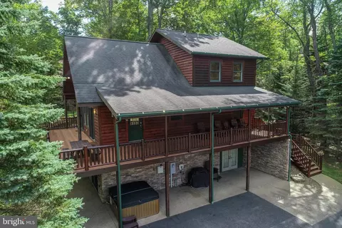 58 Glendale Woods Rd, Oakland, MD 21550