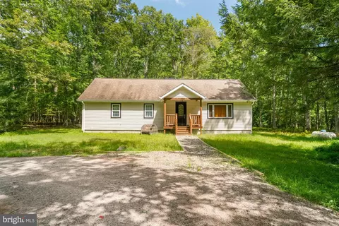 929 Dogwood Dr, Oakland, MD 21550