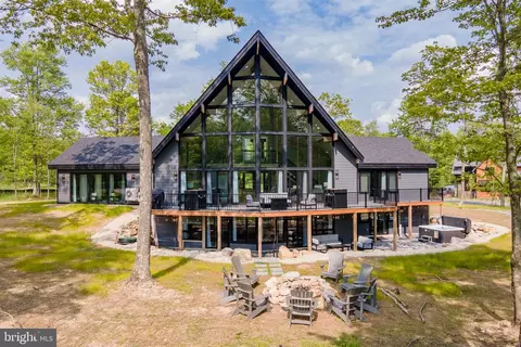 16 Grand Estates Dr, Mc Henry, MD 21541