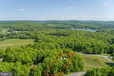 9 Sears Ln, Swanton, MD 21561