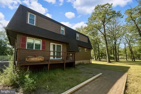 306 Shady Acre Ln, Oakland, MD 21550