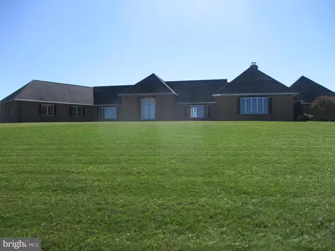3893 Underwood Rd, Oakland, MD 21550