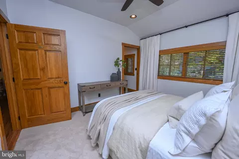 Bedroom - 3135 Turkey Nck, Swanton, MD 21561 photo 9 of 16