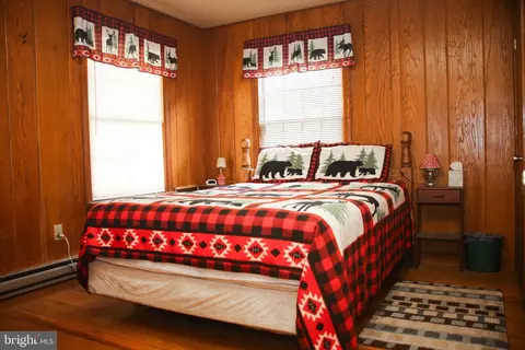 Bedroom - 725 Candle Tree Ln, Swanton, MD 21561 photo 1 of 1