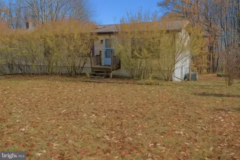 210 Lakeview Dr, Grantsville, MD 21536