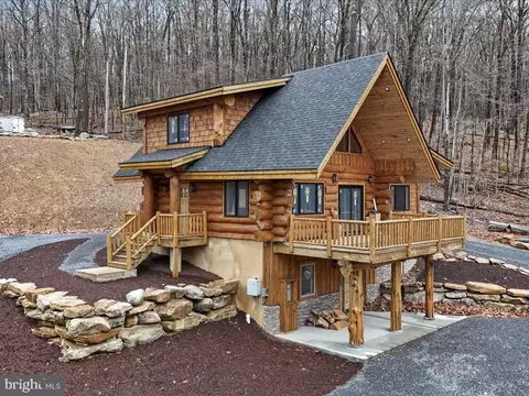 211 Highwood Dr, Mc Henry, MD 21541