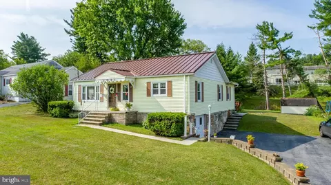 1021 E High St, Oakland, MD 21550