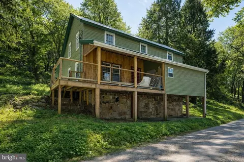 43 Sloan Tract Rd, Oakland, MD 21550