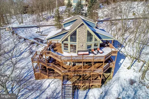 723 Pinnacle Dr, Swanton, MD 21561