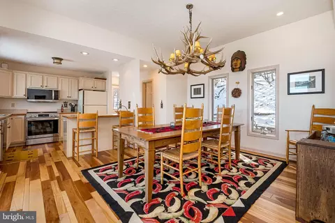 Dining - 164 Grandview Dr, Oakland, MD 21550 photo 2 of 3