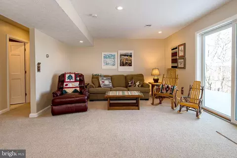 Living - 164 Grandview Dr, Oakland, MD 21550 photo 5 of 7