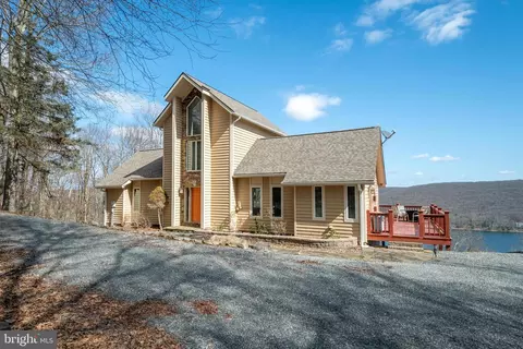 Exterior - 164 Grandview Dr, Oakland, MD 21550 photo 5 of 7