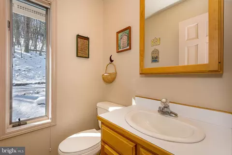 Bath - 164 Grandview Dr, Oakland, MD 21550 photo 1 of 4