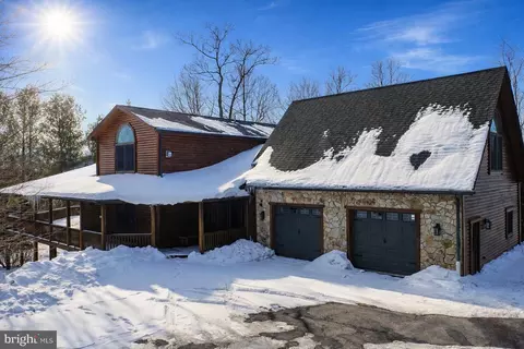 72 Jakes Dr, Mc Henry, MD 21541