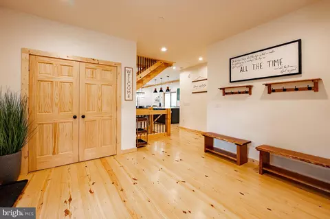 Entry Way - 36 Irwin Way, Mc Henry, MD 21541 photo 2 of 6
