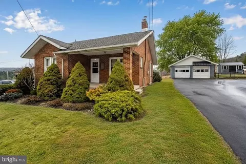 313 W Liberty St, Oakland, MD 21550
