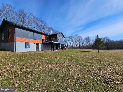 355 Lonesome Pine Rd, Oakland, MD 21550