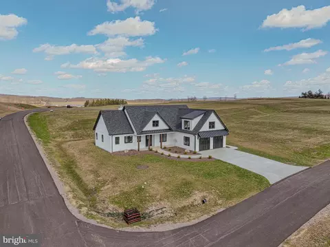 15 Walnut Rdg, Grantsville, MD 21536