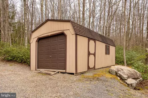 Exterior - 400 Bear Dr E, Oakland, MD 21550 photo 5 of 10