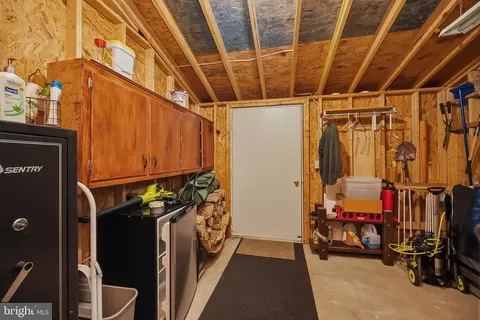 Entry Way - 674 Hazelhurst Rd, Swanton, MD 21561 photo 3 of 4