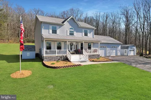 337 Laurel Wood Dr, Lonaconing, MD 21539