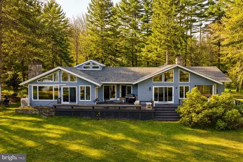 701 Shoreline Dr, Swanton, MD 21561