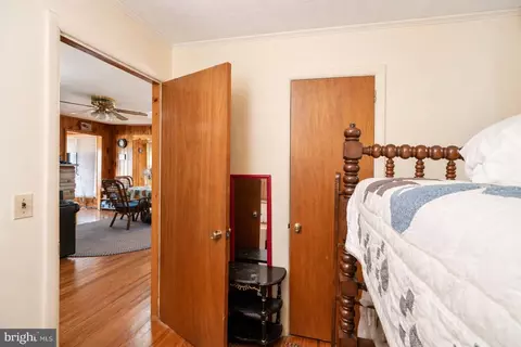 Bedroom - 682 Marsh Hill Rd, Mc Henry, MD 21541 photo 3 of 6