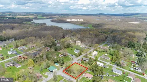 815 L St, Mountain Lake Park, MD 21550