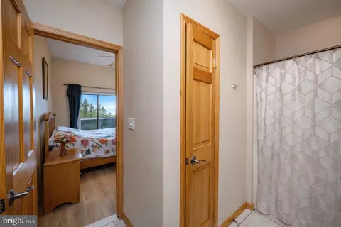 Entry Way - 53 Meadow Ct, Oakland, MD 21550 photo 6 of 9