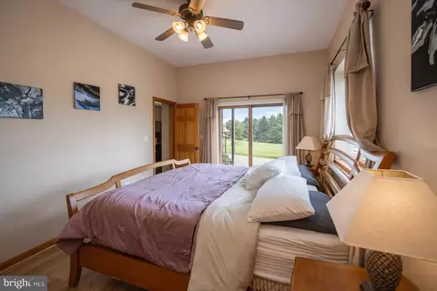 Bedroom - 53 Meadow Ct, Oakland, MD 21550 photo 13 of 16