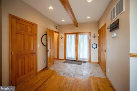Entry Way - 53 Meadow Ct, Oakland, MD 21550 photo 2 of 9