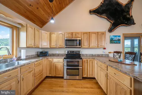 Kitchen - 53 Meadow Ct, Oakland, MD 21550 photo 3 of 4