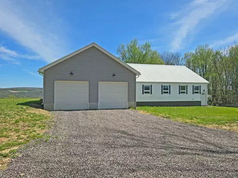 137 Shawnee Ln, Grantsville, MD 21536