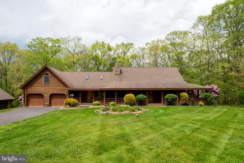 312 Moss Creek Cir, Oakland, MD 21550