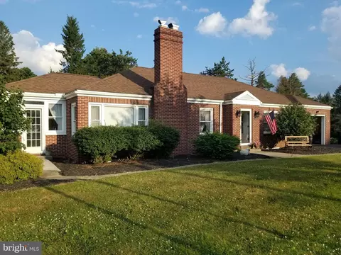 321 N 3rd St, Oakland, MD 21550