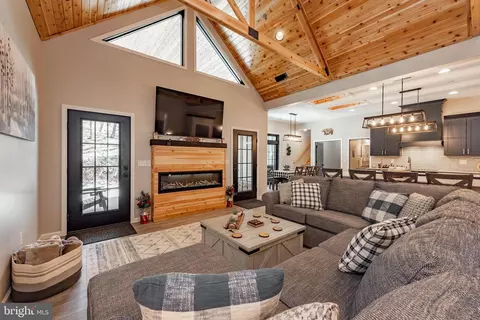 220 Biltmore Vw, Mc Henry, MD 21541