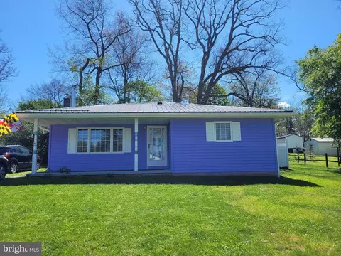 512 Roanoke Ave, Oakland, MD 21550